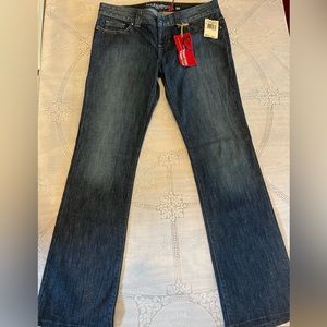 NWT Guess Jeans, boot cut, size 32